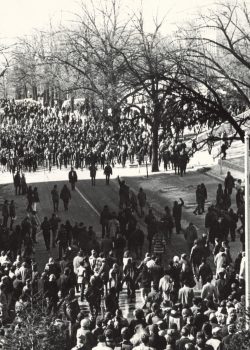 A large crowd of community members meet in support of the 1969 Black Student Strike.